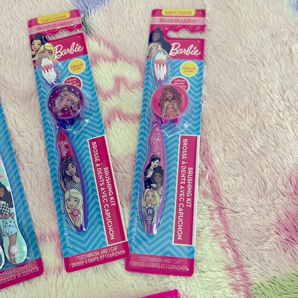 Barbie Toothbrush - Picture 6 of 6